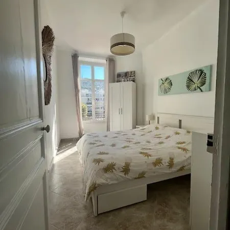 2 Pieces Cocooning Pres Du Port/gare Riquier Apartment Nice